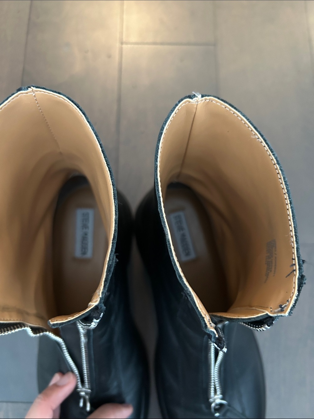 Black Front-Zip Women’s Ankle Booties - Picture 4 of 4